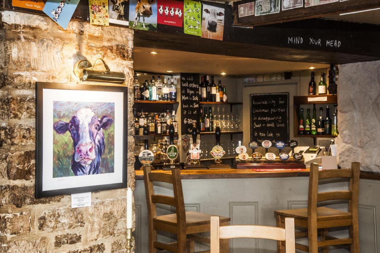 The Old Spotted Cow Marston Meysey Exterior photo